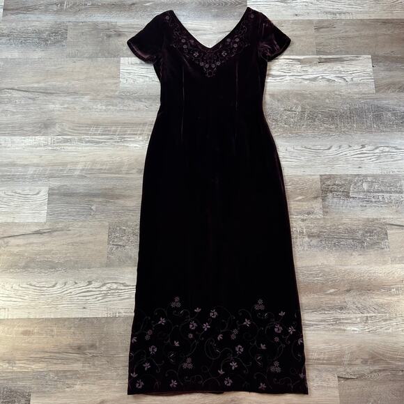 Vintage Laura Ashley Velvet Maxi Dress Plum Embroidered V-Neck Short Sleeve 90s - Picture 1 of 8